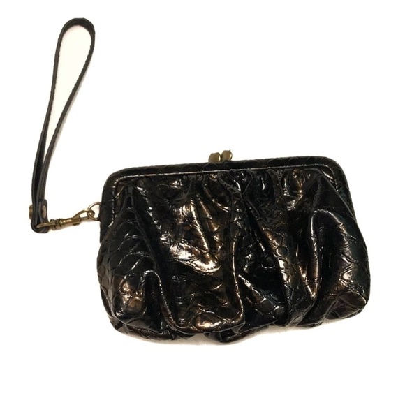 🆕 Vera Wang snakeskin bronze wristlet clutch - Picture 1 of 7